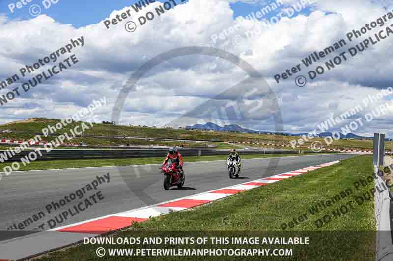 cadwell no limits trackday;cadwell park;cadwell park photographs;cadwell trackday photographs;enduro digital images;event digital images;eventdigitalimages;navarra;no limits trackdays;peter wileman photography;racing digital images;trackday digital images;trackday photos
